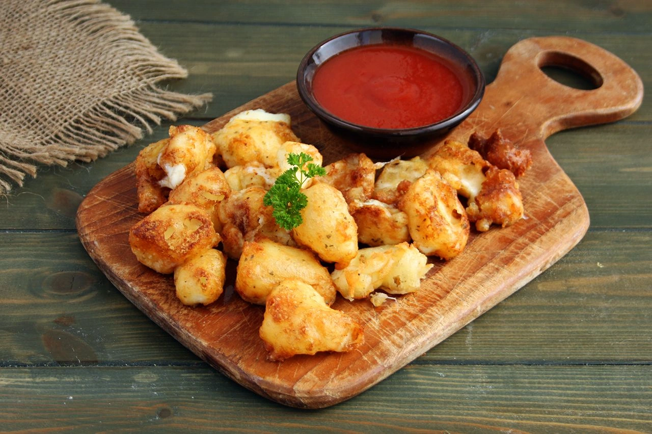 fried-cheese-curds-camilan-gurih-khas-amerika-utara
