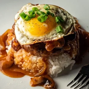 loco-moco-nasi-daging-siram-saus-cokelat-ala-hawaii