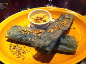 keunikan-piki-roti-kertas-berlapis-jagung-biru